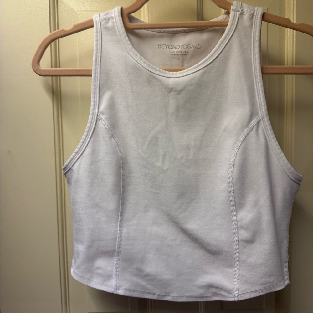 Beyond Yoga Cloud White Motivate Crop Tank Small EUC